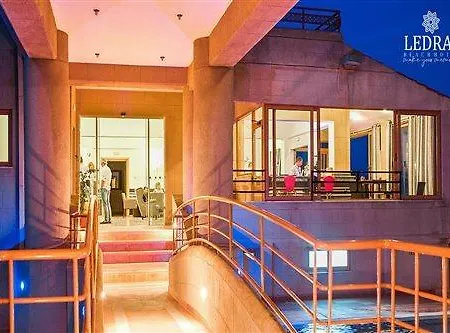 Ledras Hotel
