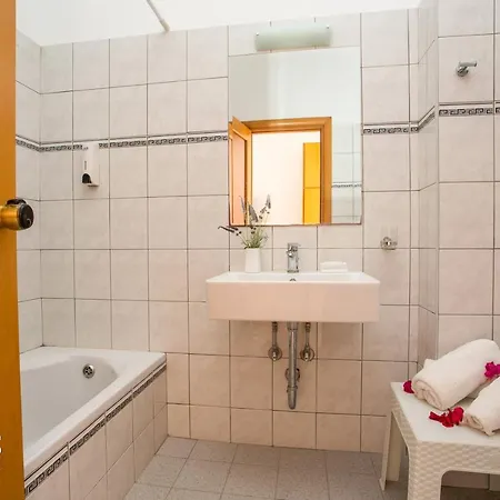 Hotel Ledras Hotel Gennadi