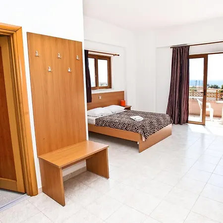Hotel Ledras Jenadi