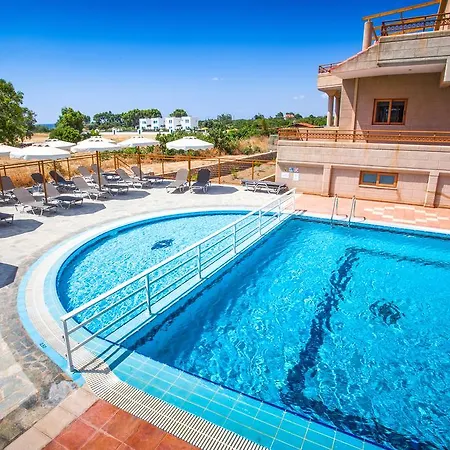 Hotel Ledras 4*