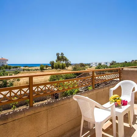 Ledras Hotel 4*